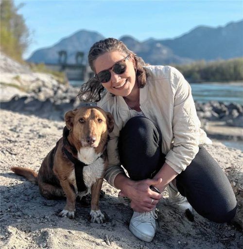 Anne Willkommen, hier mit Hund Luki, will gegen die Krankheit kämpfen.Foto privat