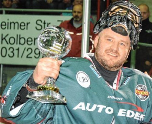 Befindet sich im größten Kampf seines Lebens: der frühere Starbulls-Torhüter Norm Maracle.Foto Thomas Neumeier