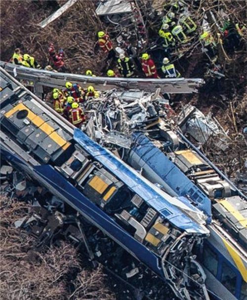 Bei dem schweren Zugunglück in Bad Aibling vor zehn Jahren starben zwölf Menschen. Foto RE