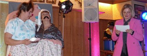 Beim Sketch „Altbayerisch für Anfänger“ gab es viel zu lachen.