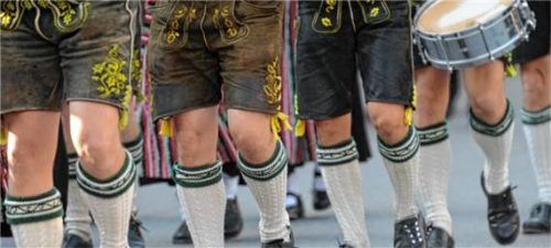 Breitbrunner Trachtler bereiten 120-jähriges Fest vor und haben deshalb die Vorstandswahlen verschoben. Foto dpa