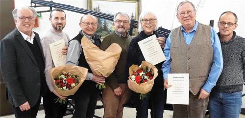 Bürgermeister Michael Kölbl ehrte beim Tag der Vereine (von links) Ömer Sengül, Georg Untergehrer, Heinz Utschg, Angelika Gut, Peter Rink und Andreas Hiebl. Foto Weithofer