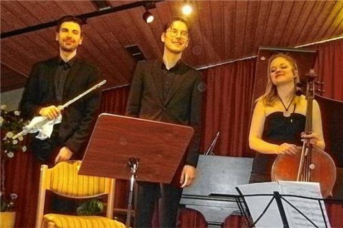 Das „Zoria Trio“: (von links) Tommaso Pratola, Viktor Soos und Irena Josifoska.Foto jaensch