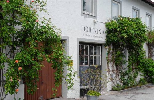 Dass die Dorfmitte attraktiver werden kann, zeigt der kleine Laden in einer ehemaligen Garage. Foto Gertraud Polz