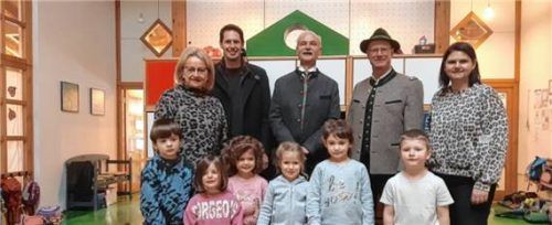 Der Kindergartenverein Degerndorf/Brannenburg freut sich über 350 Euro. Foto Verwaltungsleiter Pfarrkirchenstiftung