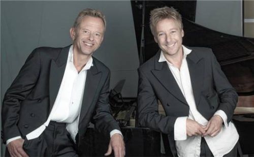 Der Schauspieler und Sänger Max Müller (rechts) ist ein bekennender Operetten-Liebhaber. Begleitet wird er bei seinem neuen Programm auch von dem Pianisten Volker Nemmer. Foto Management-Rehling