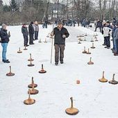 Eisstockderby gegen Waldhausen mit 80 Schützen