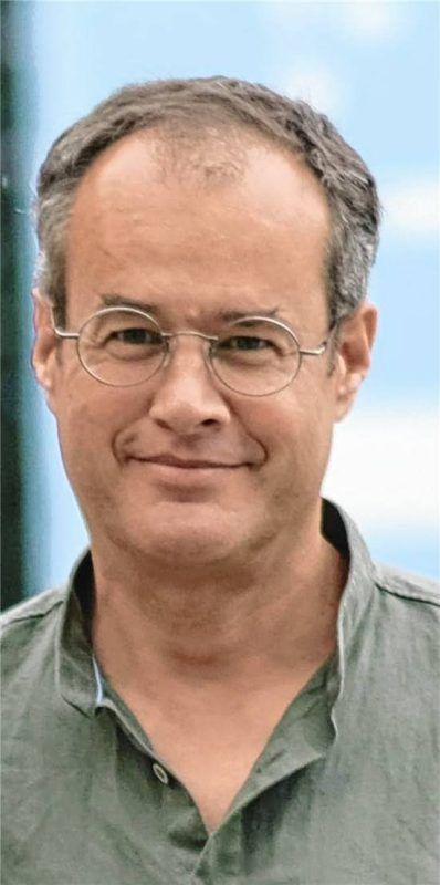 Die AfD tritt bei der Kommunalwahl mit einem Landratskandidaten, einem OB-Kandidaten in Rosenheim sowie mit Bürgermeisterkandidaten in fünf Landkreis-Kommunen an. Politik-Experte Florian Wenzel aus Halfing gibt dazu eine Einschätzung. Foto IMAGO/Bihlmayerfotografie/Wenzel