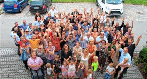 Die französische Partnergemeinde Falleron war eine Woche lang zu Gast in Halfing.Foto Daxenberger