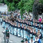 Jubiläum bei Trachtenverein und Feuerwehr