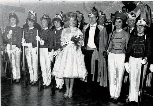 Faschingsprinz Ingo Schober mit Prinzessin Leane in den 60er-Jahren im Konstantinsaal. Foto meindl