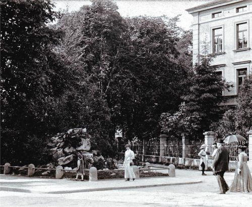 Große Veränderung: Den Felsenbrunnen an der Ecke Prinzregentenstraße/Stollstraße...