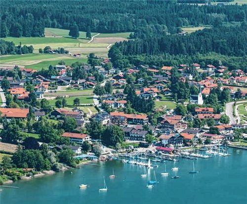 Gstadt reagiert auf den „Bau-Turbo“: Der Gemeinderat fasst Grundsatzbeschlüsse, um die Innenraumentwicklung zu sichern und Wildwuchs zu vermeiden. Foto Anita Berger