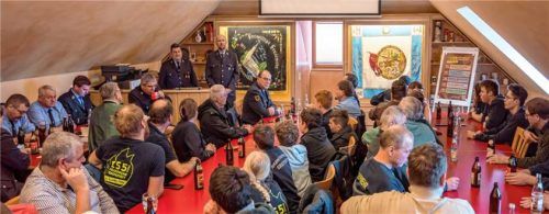 Gut besucht war die Jahresversammlung im Feuerwehrhaus.Foto Klemmer