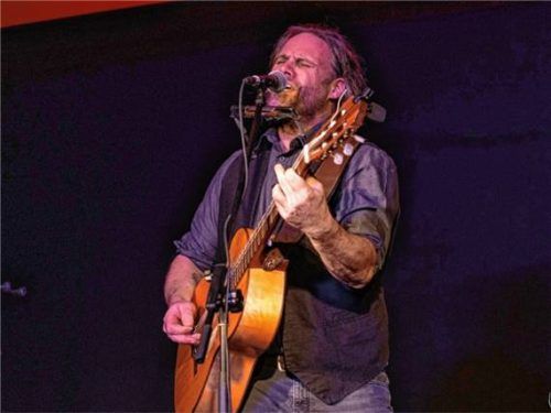 Keller Steff war in Neubeuern zu Gast.Foto Kewitsch