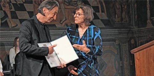 Ministerialdirigentin Dr. Christine Modesto verabschiedete Markus Hösl-Liebig.