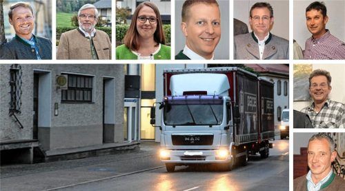 Nachts gilt auf der Staatsstraße 2078 in Feldkirchen-Westerham nur noch Tempo 30. Die Parteien und Organisationen, die in den Gemeinderat einziehen wollen, haben zum Thema Verkehr noch mehr Ideen: (von links) Pankraz Schaberl (SPD), Georg Meixner (OLV), Carolin Günzl (Grüne), Martin Oswald (Pro Bürger), Wolfgang Reitmeyer (Parteifreie Wähler Gesamtgemeinde), Georg Glas (Freie Wähler Feldolling), Roland Zeddies (AfD) und Bernhard Neumaier (CSU). Foto Collage: Merk/Ramona Meisl/Re/DC-X/OVB/Merk/Biller