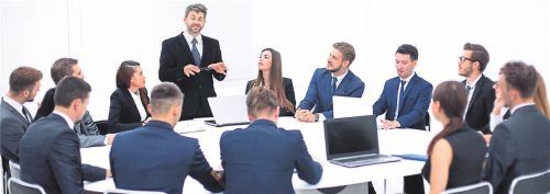 Offene Kommunikation: Die aktuelle Studie „Inside Transformation“ hat gezeigt, dass Veränderungsmaßnahmen erfolgreicher umzusetzen sind, wenn die Mitarbeitenden aktiv darin eingebunden werden. Foto PANTHERMEDIA.NET / DEPOSITEDHAR