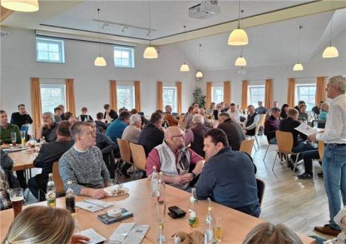 Politischer Frühschoppen in Zangberg. Foto Huber