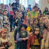 Bunter Trubel im Wirtssaal