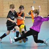 1.000 Kinder und Jugendliche kicken mit