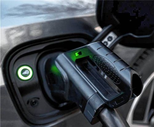 Wie nachhaltig ein E-Auto lädt, hängt vor allem vom Strommix ab. Und hier gibt es eine positive Entwicklung. Foto dpa