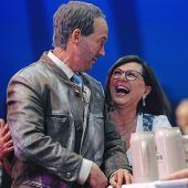 Wie Aiwanger auf Aigners Schoß landete