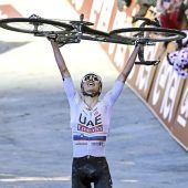 Titel-Hattrick auf den Schotterstraßen?