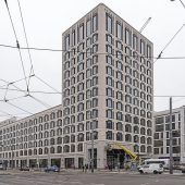 Großeinsatz wegen Messerstecherei