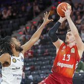 Bayern gewinnen erste Obst-Festspiele