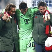 Mit Brummschädel, unter Tränen