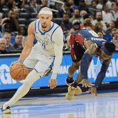 Schröder verliert und träumt vom Titel