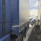 Schräger Unfall auf der A99