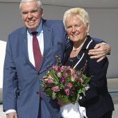 Der Kranich hält trotz Dauerkrise Kurs