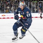 Nach jedem Pfiff eine Faust