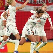 3:2 im „Theatre of Dreams“: Bayern-Frauen dank Harder auf Halbfinalkurs