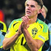 Arsenals Gyökeres fertigt Ukraine ab