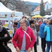 Zahlreiche Besucher vom einzigartigen Ostermarktflair fasziniert