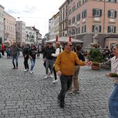 Tanzrad am Max-Josefs-Platz