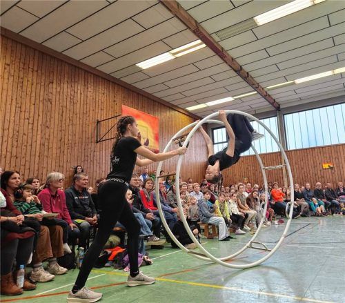 Akrobatik pur am Rhönrad.Fotos  Reichl