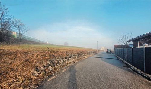 Am Lilienweg sind noch einige Planungen vonnöten. Bis die Neuaufstellung des Bebauungsplans abgeschlossen ist, will der Eigentümer kleinere Wohnbauvorhaben umsetzen. Foto  Stache
