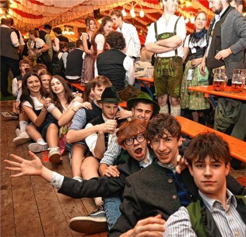 Auch „Wir fahren mit dem Bob“ darf nicht fehlen.Fotos Ruprecht