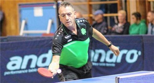 Bad Aiblings Kapitän Hans Wiesböck konnte mit den Leistungen seiner Mannschaft zufrieden sein.Foto Gerhard Erlich