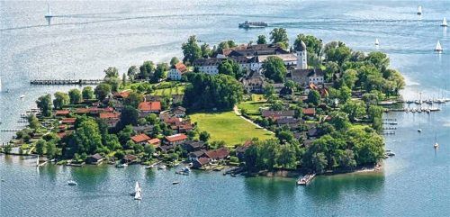 Bei der Bürgerversammlung Chiemsee wurde auch überlegt, ob die Fraueninsel verschlossene Abfalleimer braucht. Die gibt es bereits auf der Herreninsel. Foto Archiv Berger