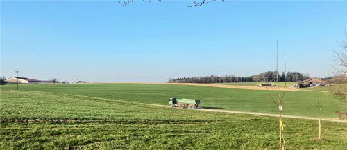 Bei der Diskussion um den Kiesabbau geht es um diese Stelle zwischen Aschau und Lampersberg. Foto Böck