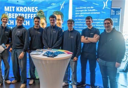 Das Team am Stand der Firma Krones hatte auf alle Fragen der Jugendlichen eine Antwort.