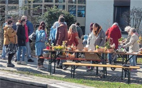 Der Ecksberger Basar zeigte sich wieder als wahrer Besuchermagnet. Foto  Stettner