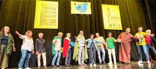 Der „Saftladen“ nimmt mit seinem neuesten Programm „Hurra, wir wählen noch“ die Kommunalpolitik gekonnt aufs Korn. Fotos Kreibich