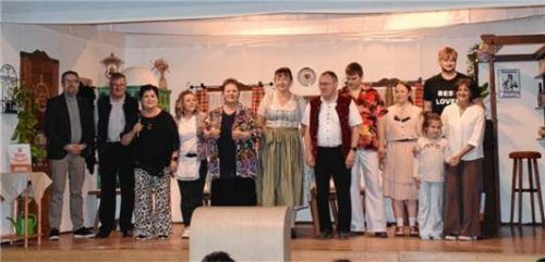 Die Akteure der Theatergruppe des G.T.E.V. Edelweiß sind am kommenden Wochenende wieder auf der Bühne zu sehen. Foto  Wagner5