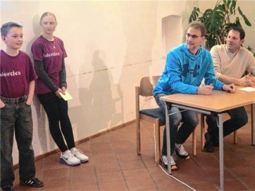 Die Kandidaten wurden beim Quiz der Minis sehr herausgefordert. Foto Stettner